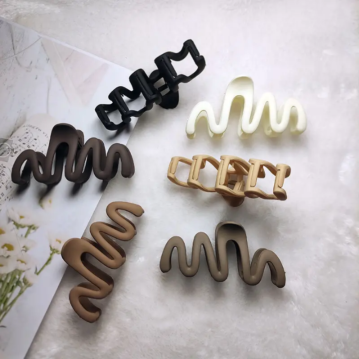 Hair claw